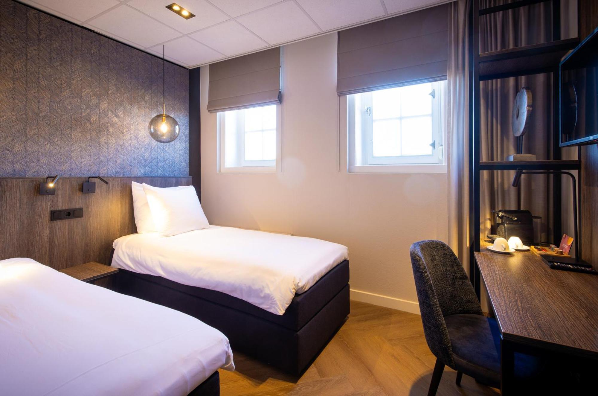 Onderwijshotel De Rooi Pannen * Tilburg
